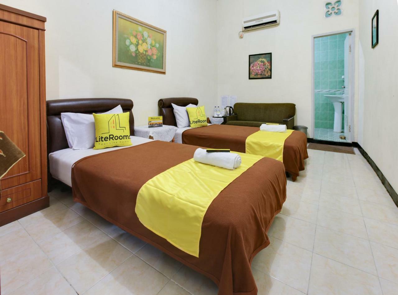 Lite Rooms Bogor Guest House Exterior photo