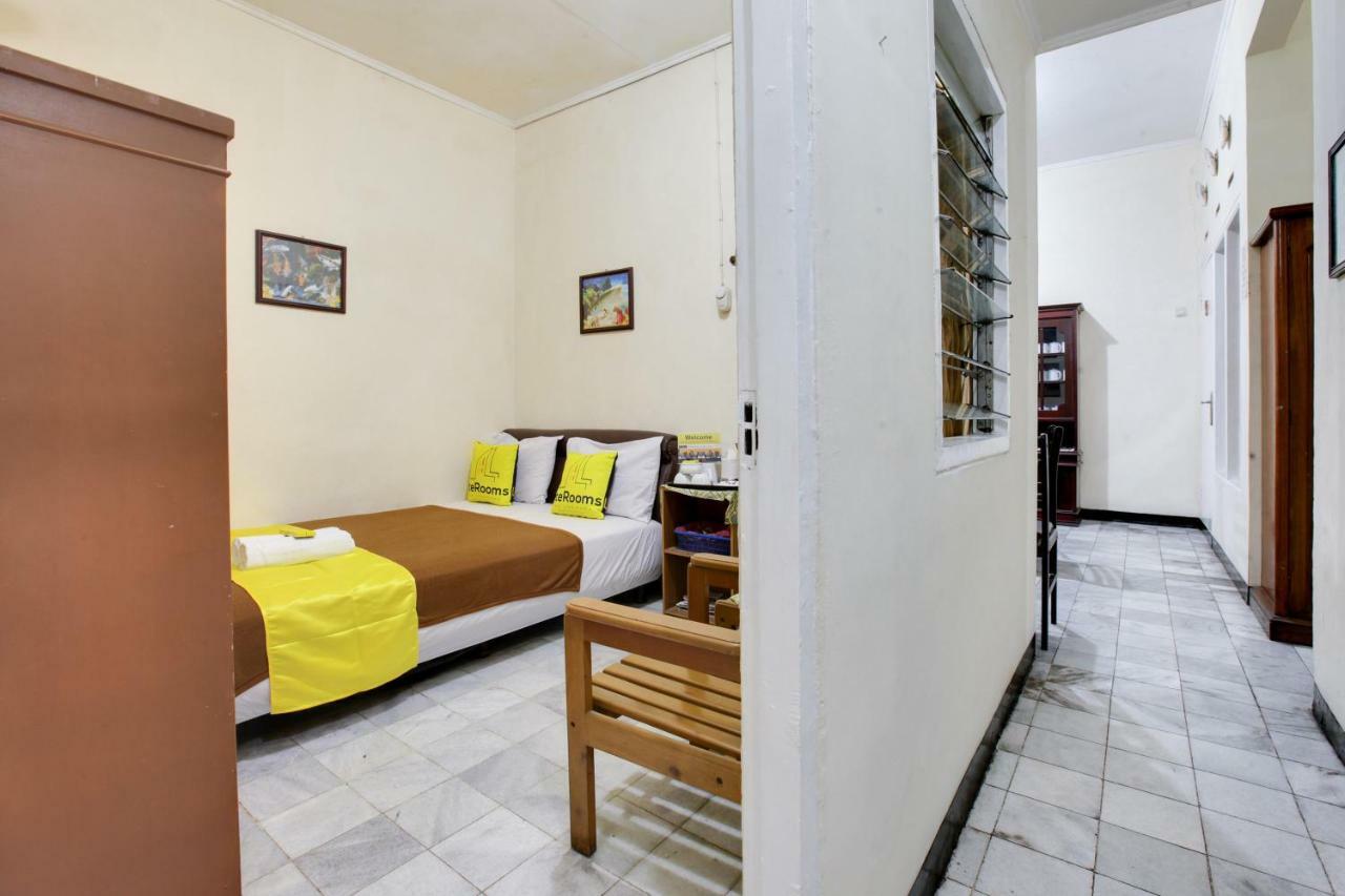 Lite Rooms Bogor Guest House Exterior photo
